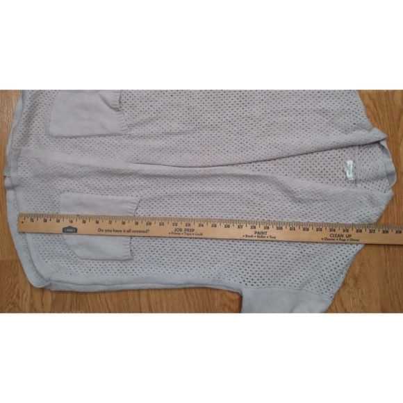 Gray waffle front fly away cardigan size S - Picture 5 of 9